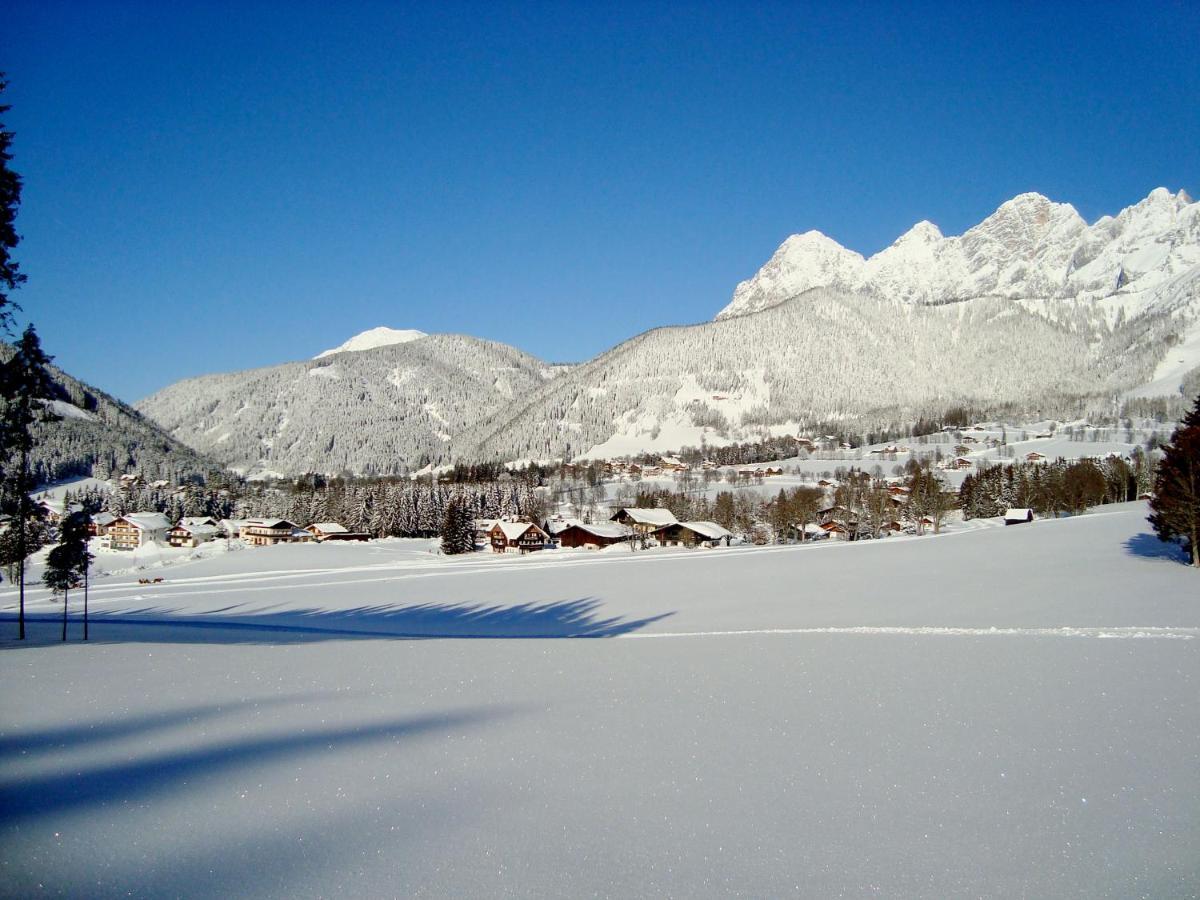 Panorama Appartement Ramsau am Dachstein Ruang foto